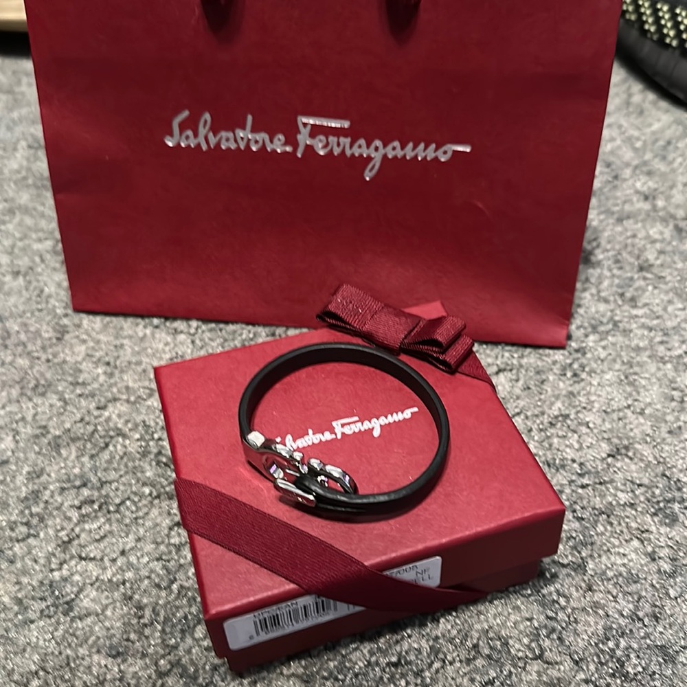 Ferragamo bracelet